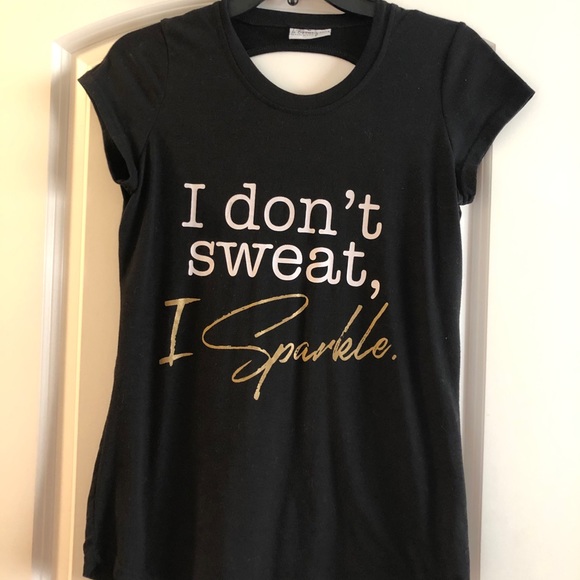 B. Boutique by Evergreen Tops - NWOT Cute Gym / Workout top!